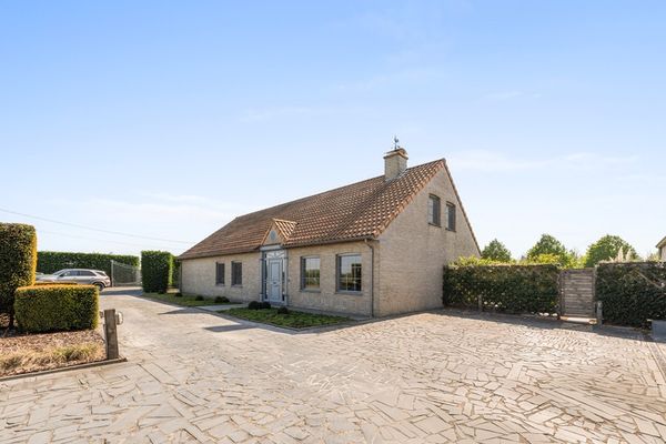 Huis
                                te koop
                                in Zwevezele