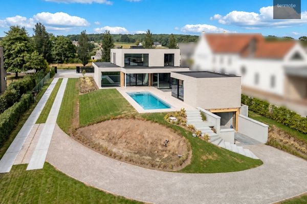 Villa
                            te koop in Anzegem