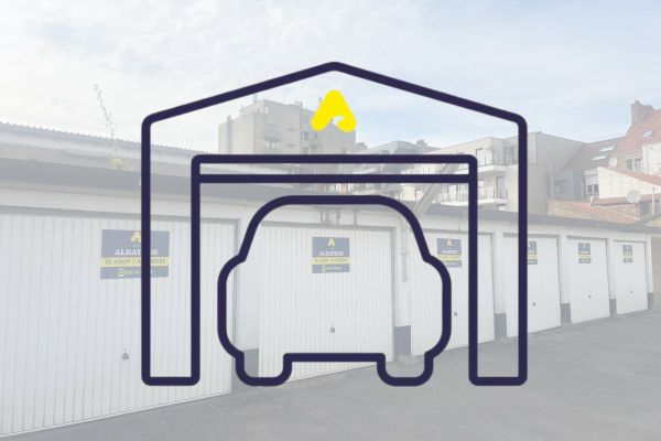 Boîte de garage
                                a vendre in La Panne
