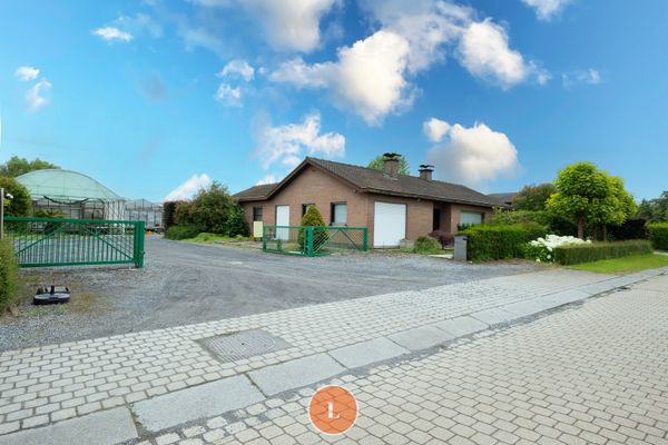 Huis
                            te koop in Heestert