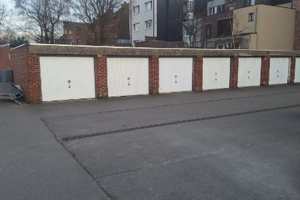 Garage
                            verhuurd in Gent