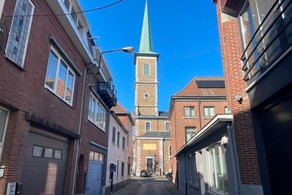 Commercieel te koop / Maaseik