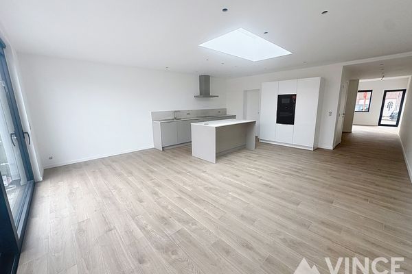 Huis
                                te huur
                                in Hoevenen