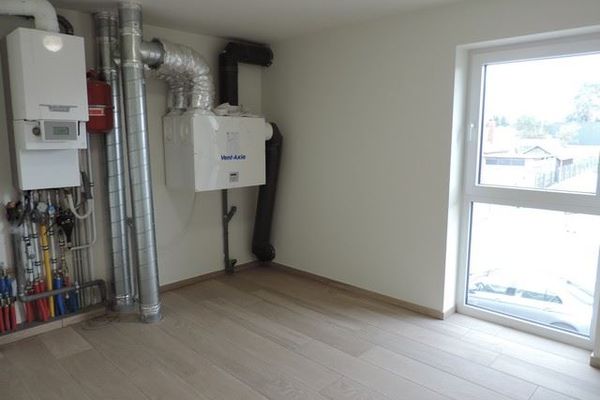 Huis verhuurd / Paal