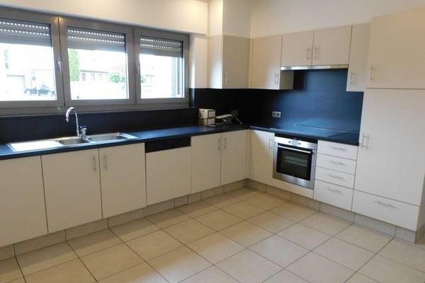 Huis verhuurd / Paal