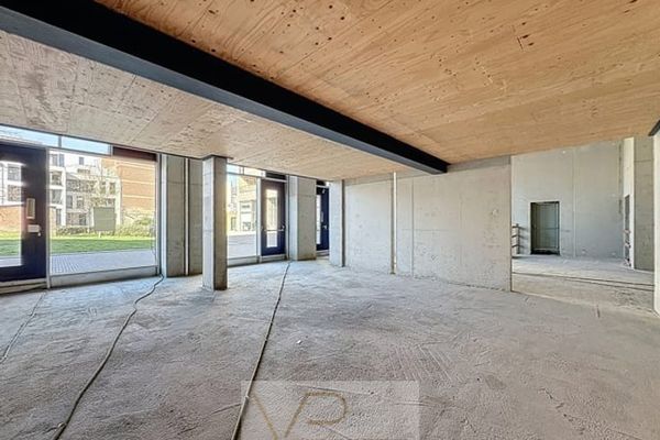 Estate main image