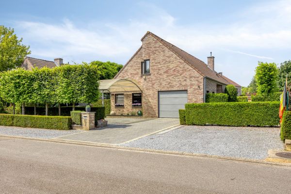 Huis
                                te koop
                                in Hasselt