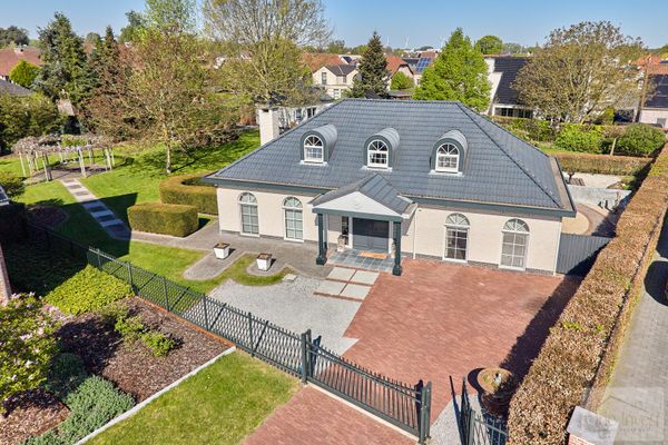 Villa
                            te koop in Neerpelt