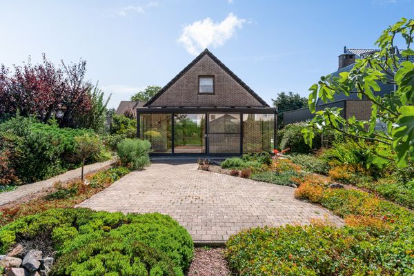 Huis
                            optie koop in Ranst