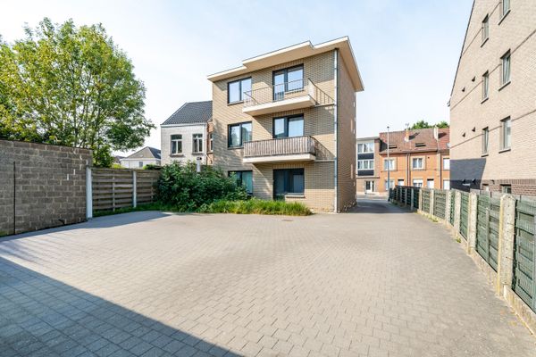 Estate main image