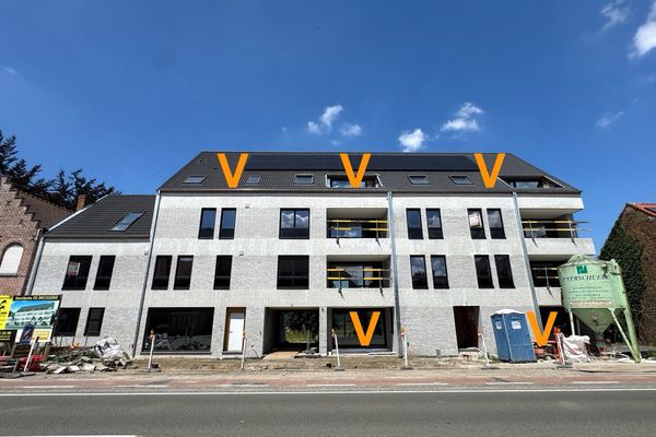 Appartement
                            te koop in Sint-Andries