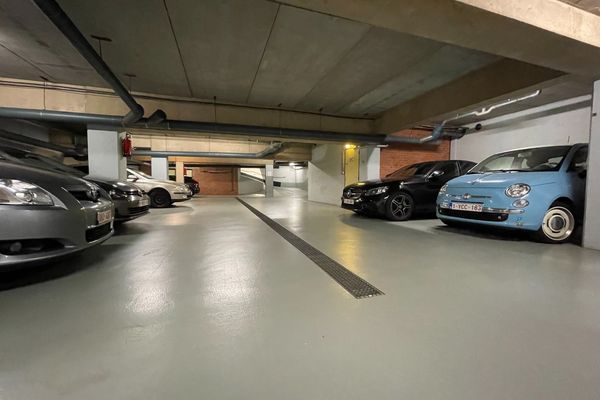 Garage te koop / Hasselt