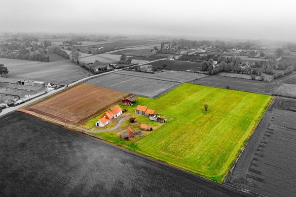 Hoeve
                            te koop in Kruisem