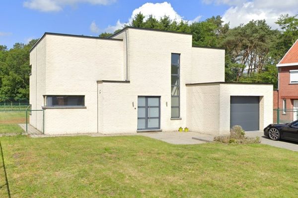 Estate main image