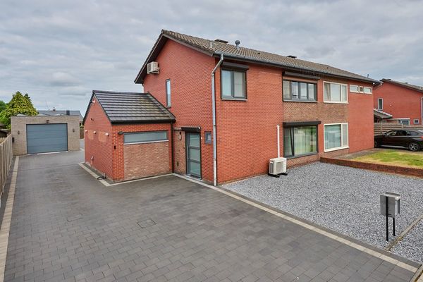 Huis
                            optie koop in Lommel