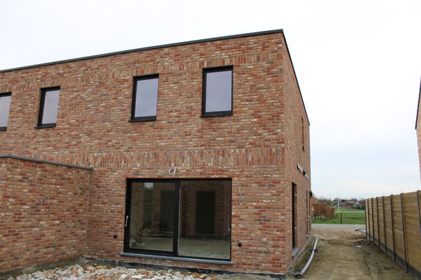 Estate main image