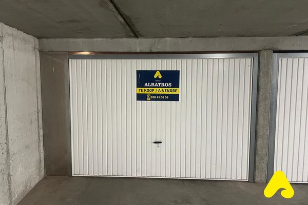 Garage a vendre / La Panne