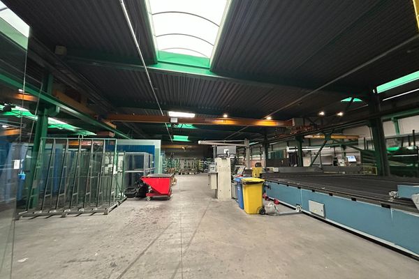 Industrieel te koop / Hasselt