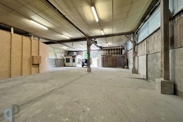 Magazijn
                            te huur in Zottegem