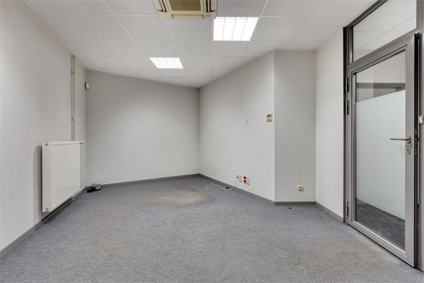 Commercial a vendre / Tongres