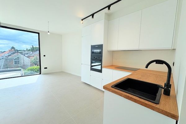 Estate main image