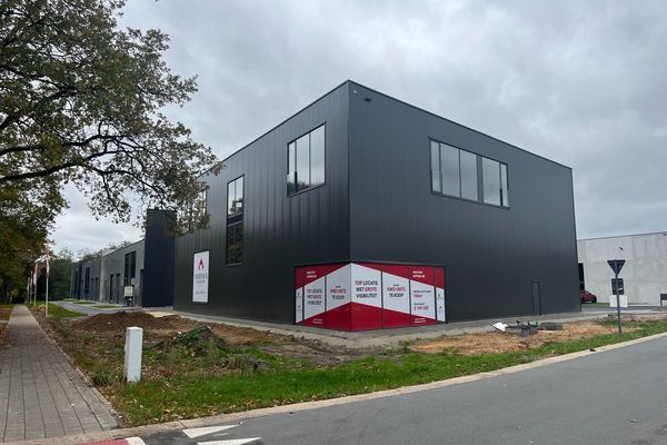 Industrieel te koop / As