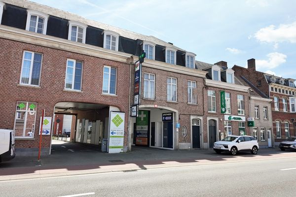 Commercieel te koop in Eeklo