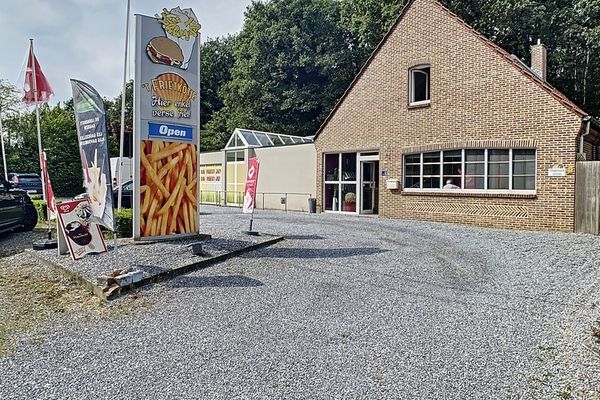 Commercieel te koop / Koersel