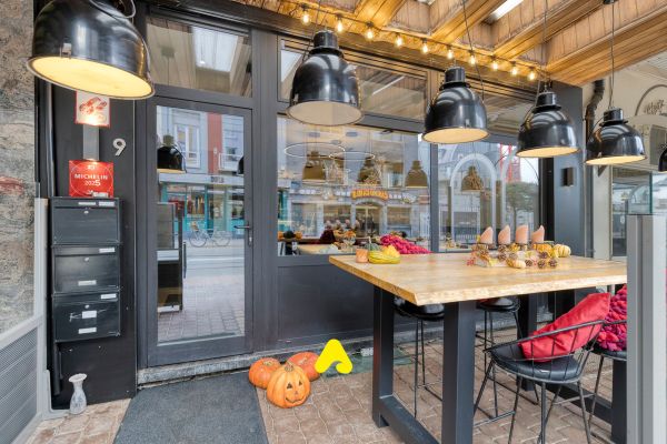 Commercial a vendre / La Panne