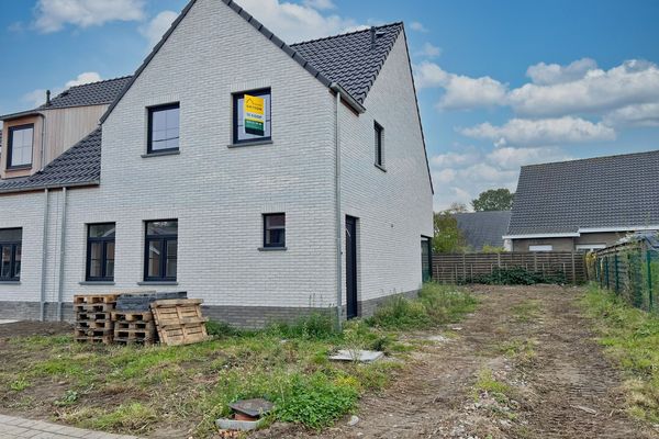 Huis
                                te koop
                                in Torhout