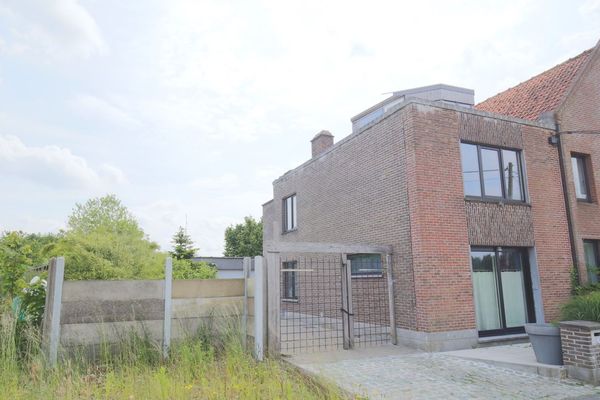 Huis
                                verkocht
                                in Zwalm