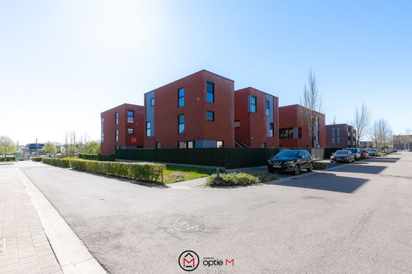 Estate main image