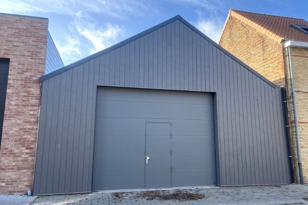 Magazijn
                                verhuurd in Veurne