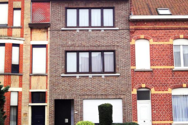 Twee gevelwoning
                            te huur in Harelbeke