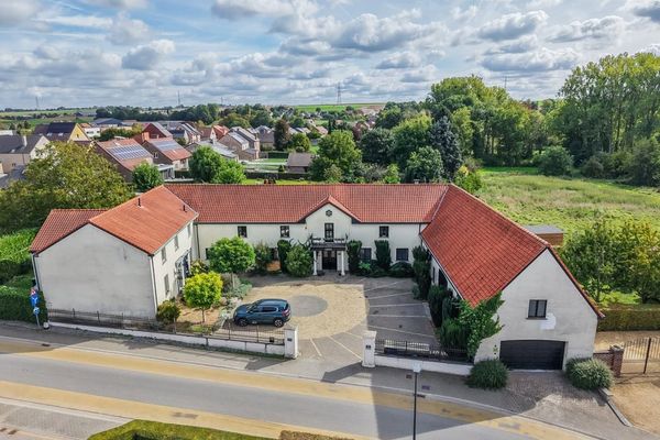 Hoeve
                            te koop in Tongeren