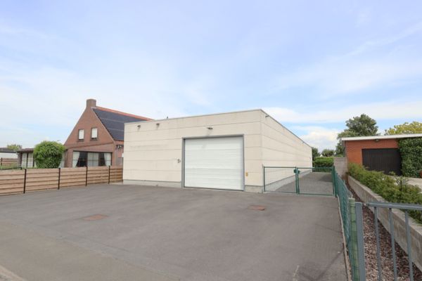 Industrieel
                                te huur
                                in Ardooie