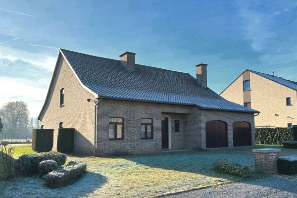 Villa-landhuis
                            te koop in Beverst