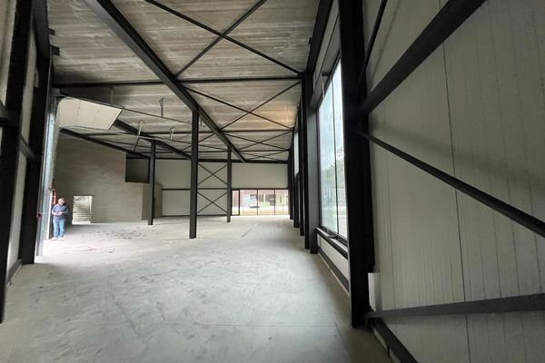 Industrieel te koop / As