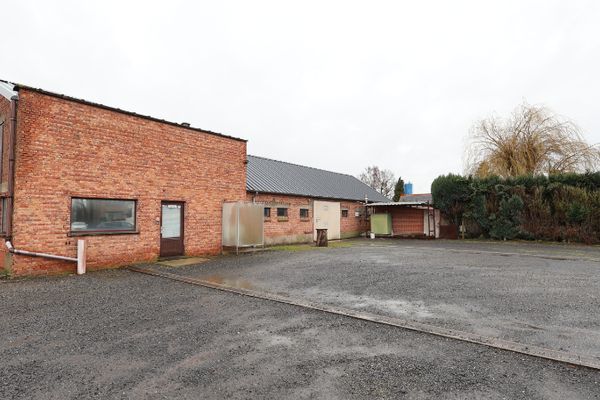Industrieel
                                te huur
                                in Roeselare