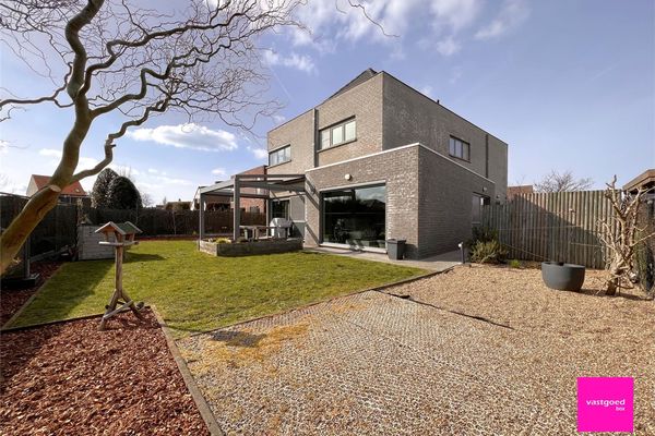 Moderne villa
                            te koop in Bredene