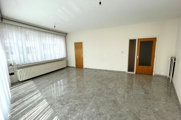 Estate main image