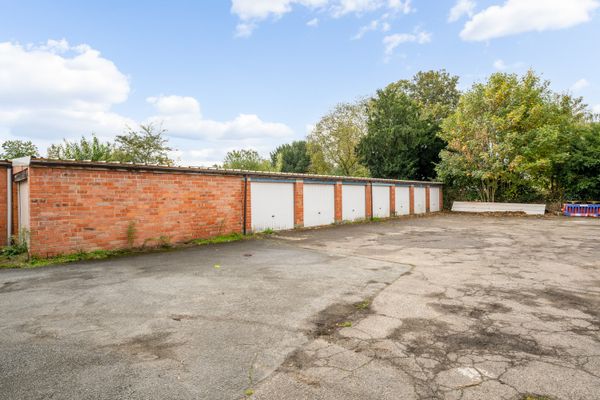 Garage
                            te huur in Hamme