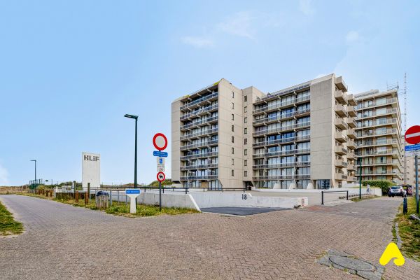 Studio met slaaphoek
                                te koop in De Panne