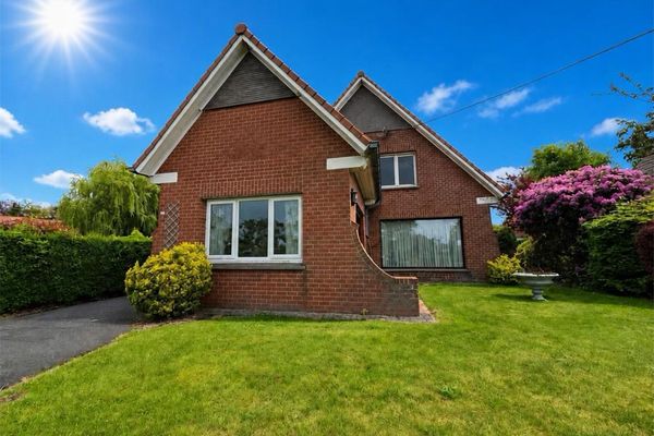 Huis
                                te koop
                                in Zedelgem