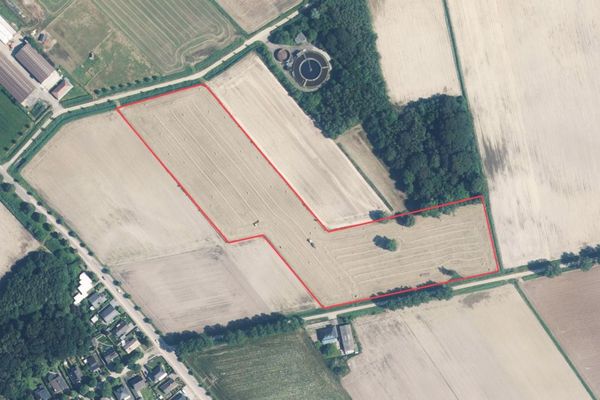 Landbouwgrond
                            te koop in Sint-Gillis-Waas