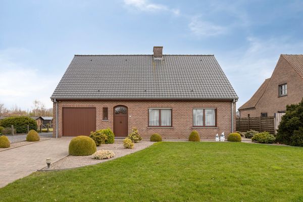 Huis
                                te koop
                                in Kortemark