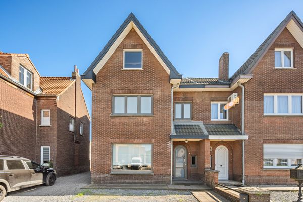 Estate main image
