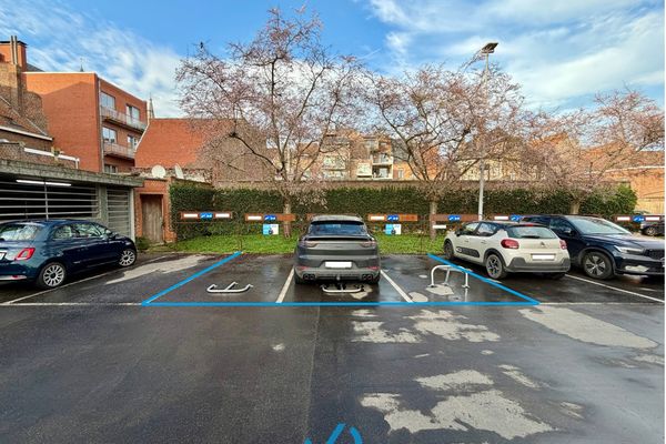 Staanplaats
                            te koop in Ieper