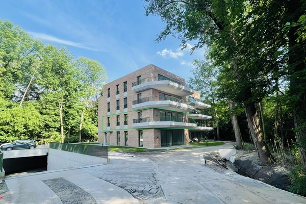 Appartement
                            te huur in Sint-Amandsberg