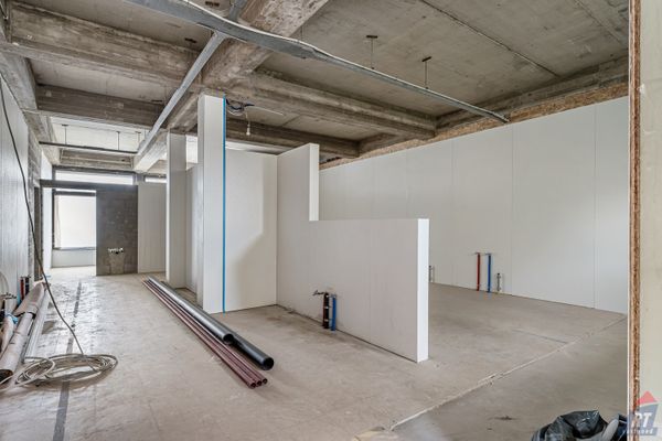 Commercieel te koop / Wellen